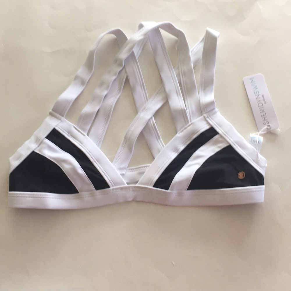 Sporty pull over strappy back bikini top